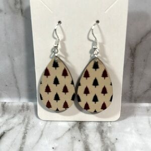 Christmas tree earrings
